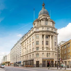 Travelodge Road Hotel London