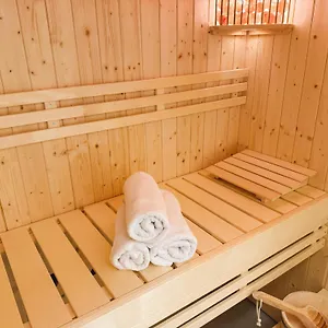 https://romantic-apartment-in-most-trendy-central-hotspot-breakfast.hotelsghent.com