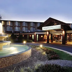 **** Rezort Berjaya Bay & Casino Seychely